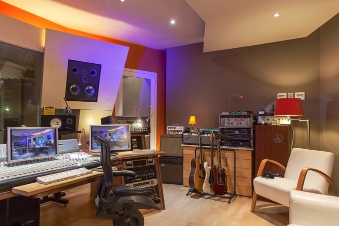  - Excantine Recording  & Mixing Studio